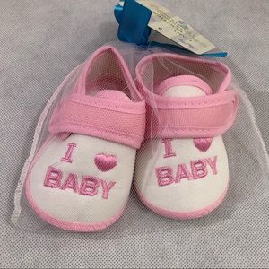 I heart Baby Shoes